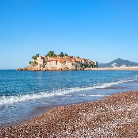 Montesan Luxury Apartment Beach Front Sveti Stefan Exterior photo