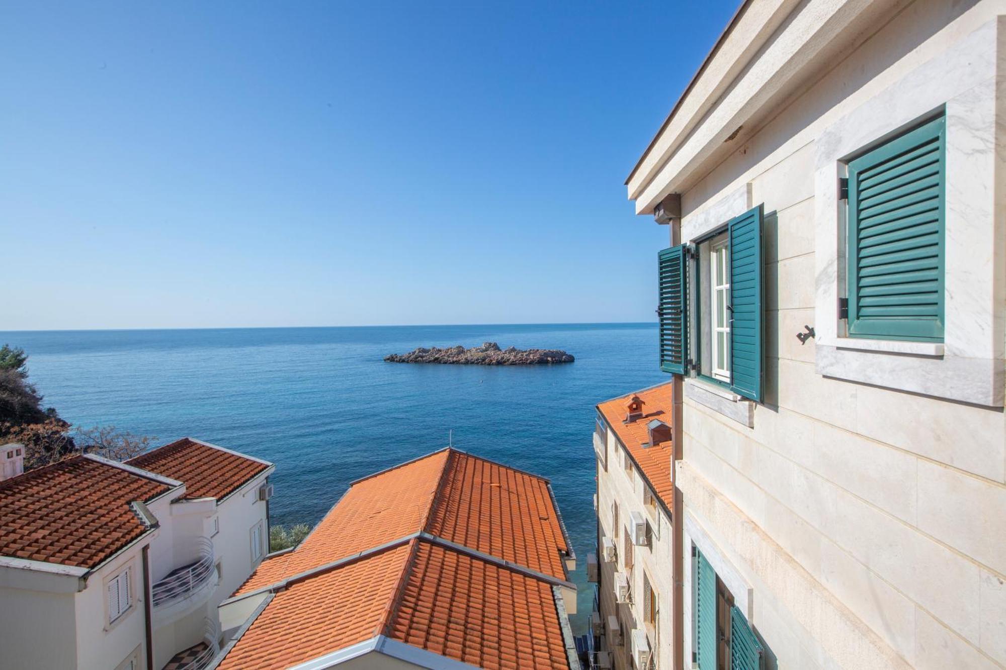 Montesan Luxury Apartment Beach Front Sveti Stefan Exterior photo