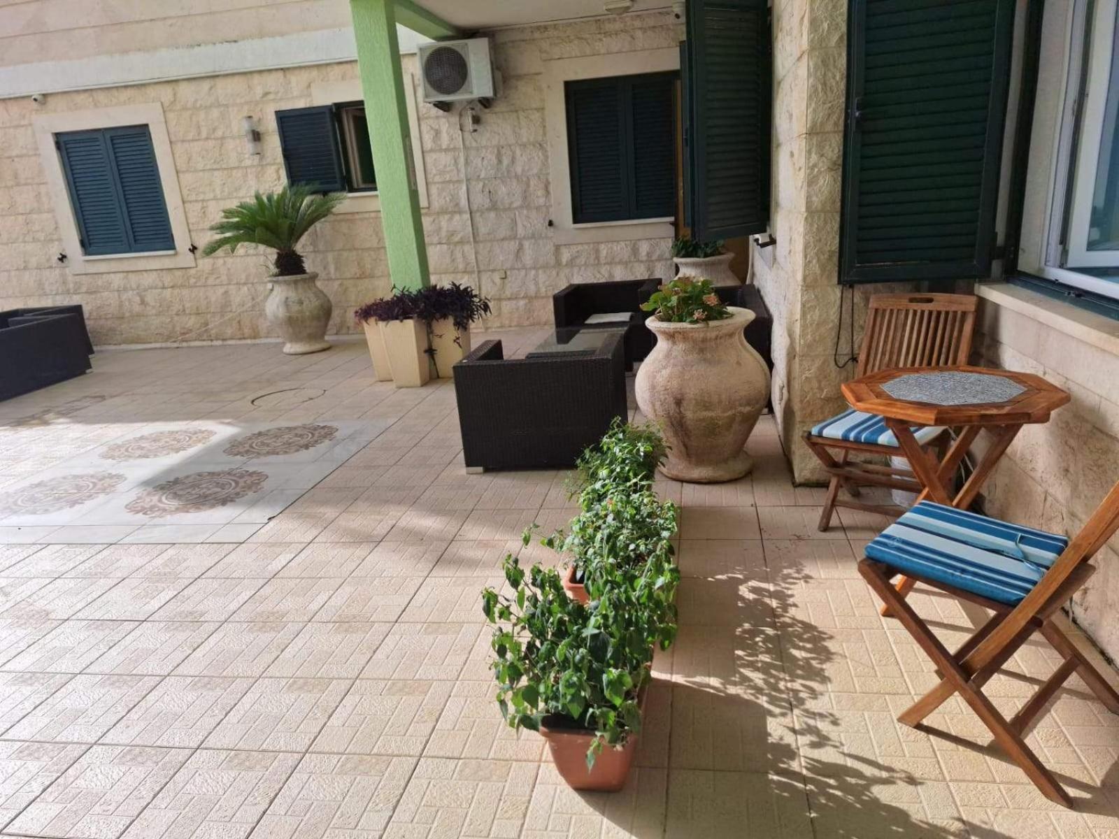 Montesan Luxury Apartment Beach Front Sveti Stefan Exterior photo