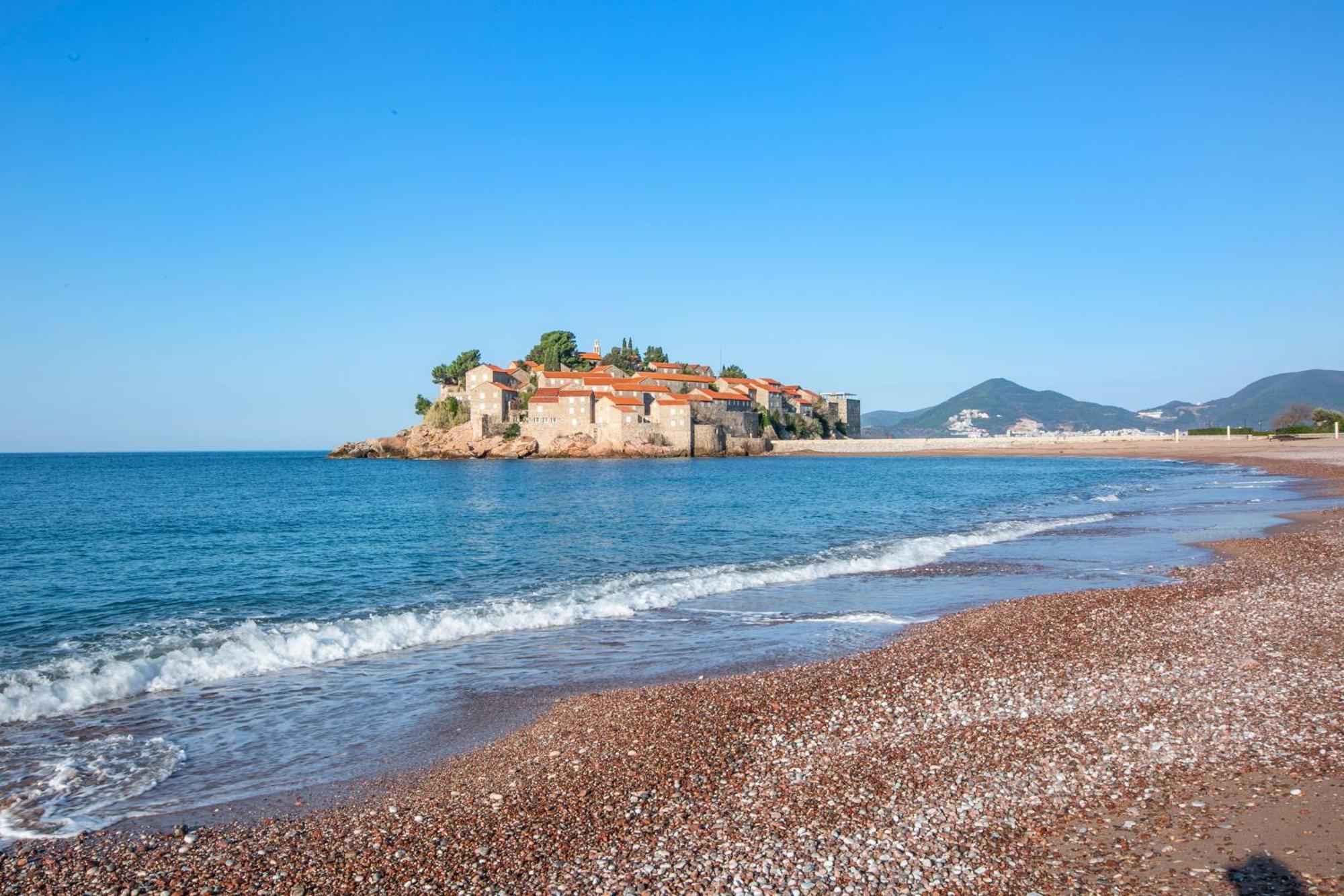 Montesan Luxury Apartment Beach Front Sveti Stefan Exterior photo